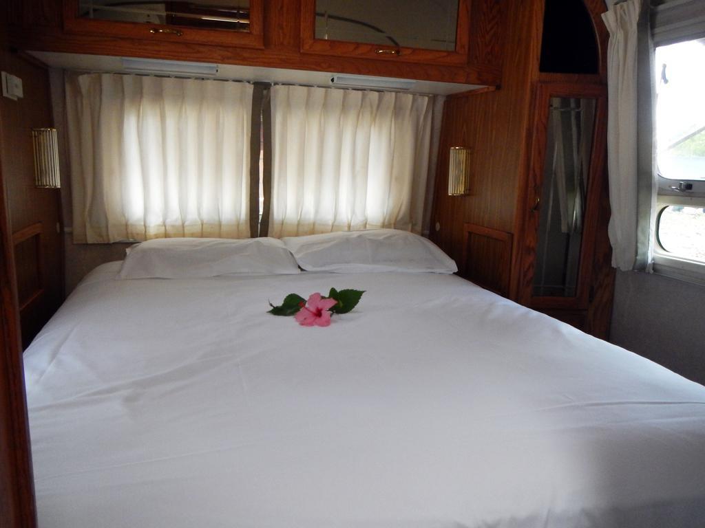 Airstream Paradise Bernard ห้อง รูปภาพ